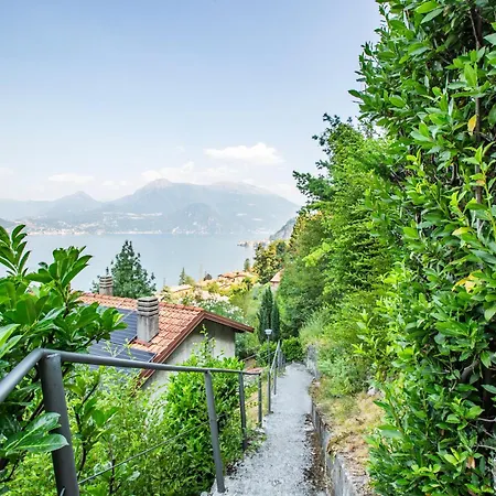 L'ago Di Pino I Vista Di Villa *