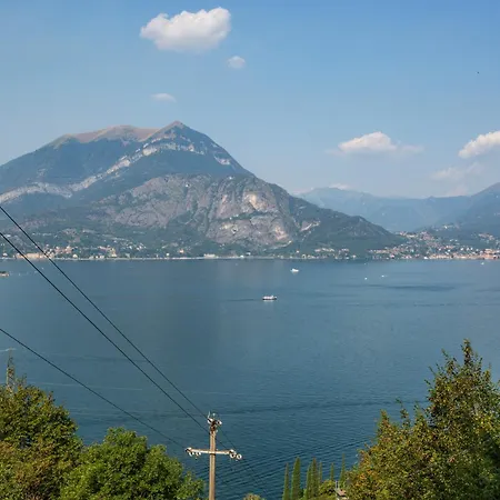 L'ago Di Pino I Vista Di Varenna